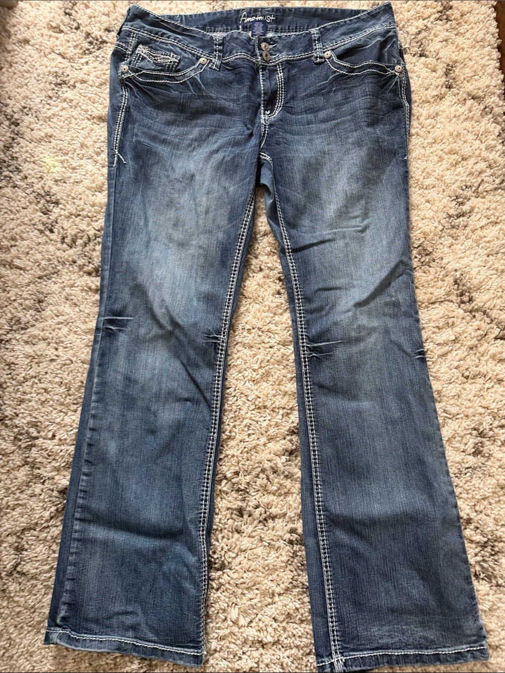 Amethyst Jeans Women's Flare Jeans in Medium Blue Wash